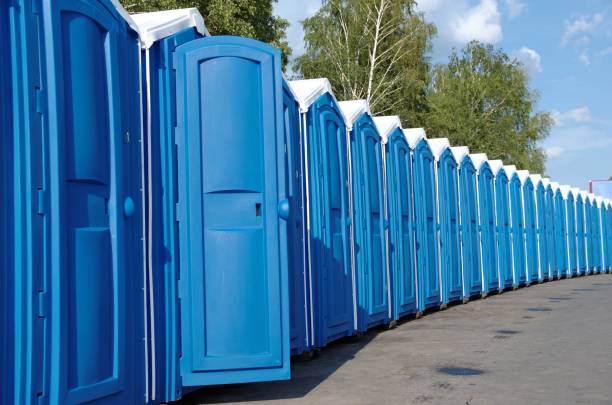 Best Portable restroom trailer rental  in Shadeland, IN
